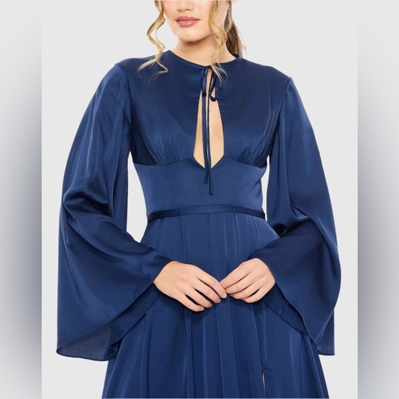Mac Duggal 68308 NWT Navy Charmeuse Soft Tie Keyhole Bell Sleeve Gown - Picture 2 of 6